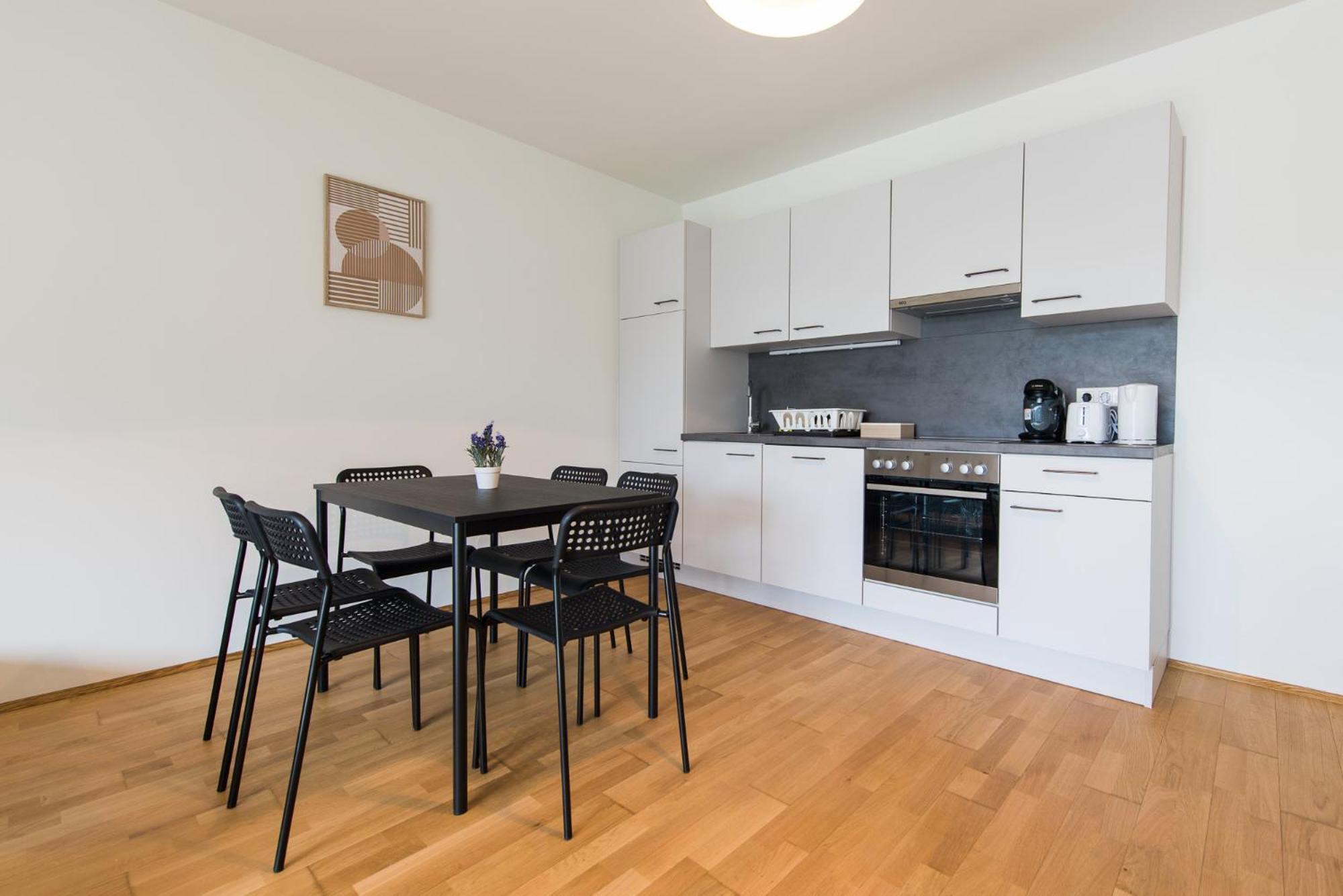 Muzeta Graz - Eco-Friendly Parkview Holiday Apartments In Graz'S Smart City Kültér fotó